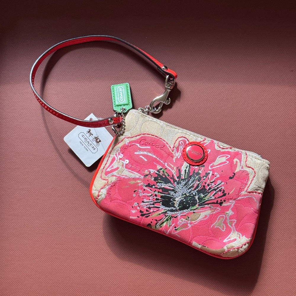 Coach Poppy Khaki Coral‎ Flower Floral Signature Sequined
Wristlet